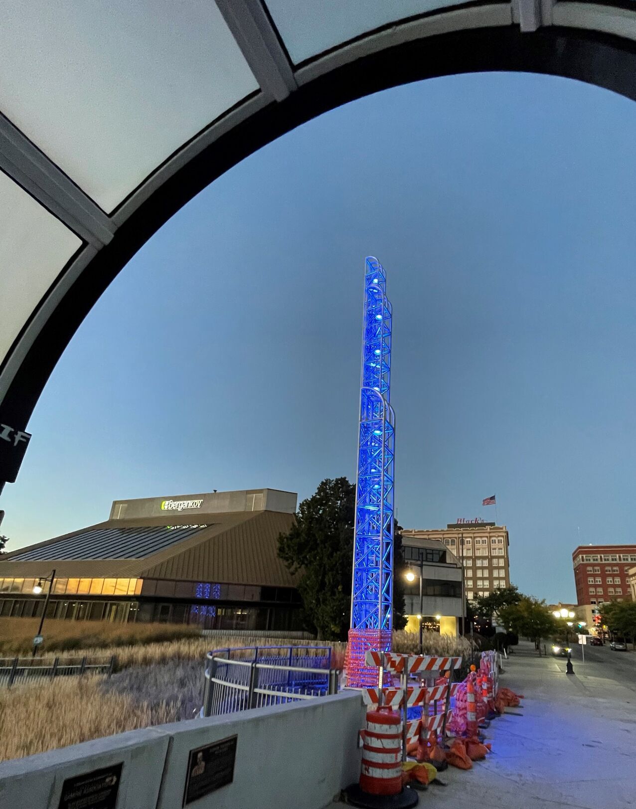 092922jr-lighting-downtown-5